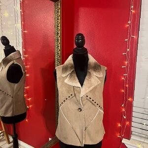 Tan western faux fur vest